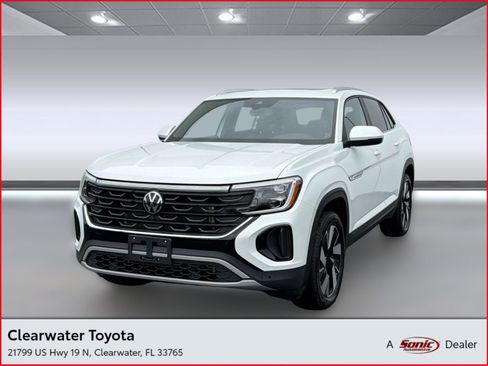 Used 2026 Volkswagen Atlas Cross Sport SE FWD image 1