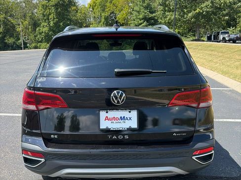 Used 2023 Volkswagen Taos SE AWD/4WD image 5
