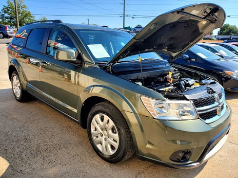 Used 2019 Dodge Journey SE w/ Premium Group FWD image 41