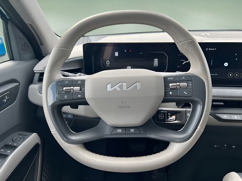 Used 2024 Kia EV9 Wind AWD/4WD image 21