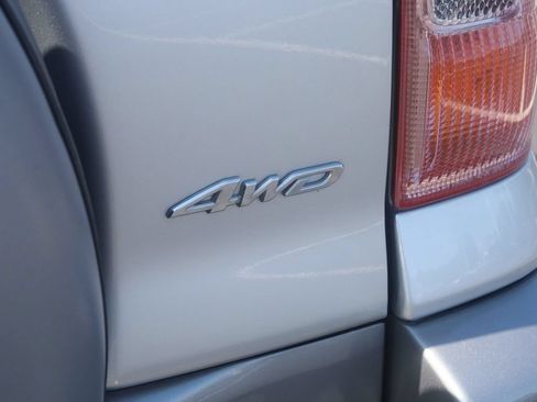 Used 2003 Toyota RAV4 4WD image 29