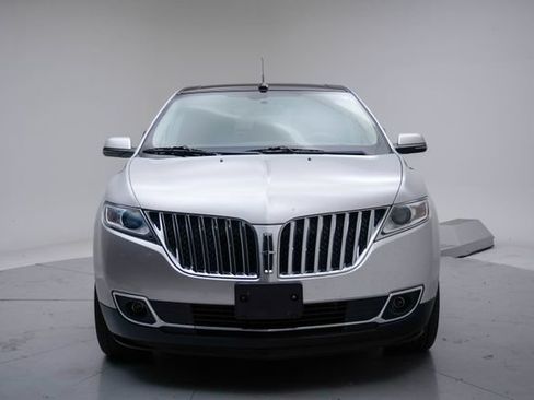 Used 2013 Lincoln MKX AWD image 11