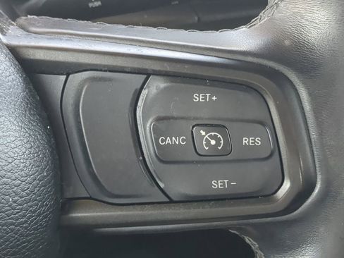 Used 2022 Jeep Wrangler Unlimited Sport image 26