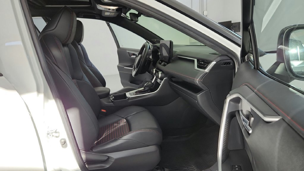 Used 2023 Toyota RAV4 XSE w/ Weather Package AWD/4WD image 17