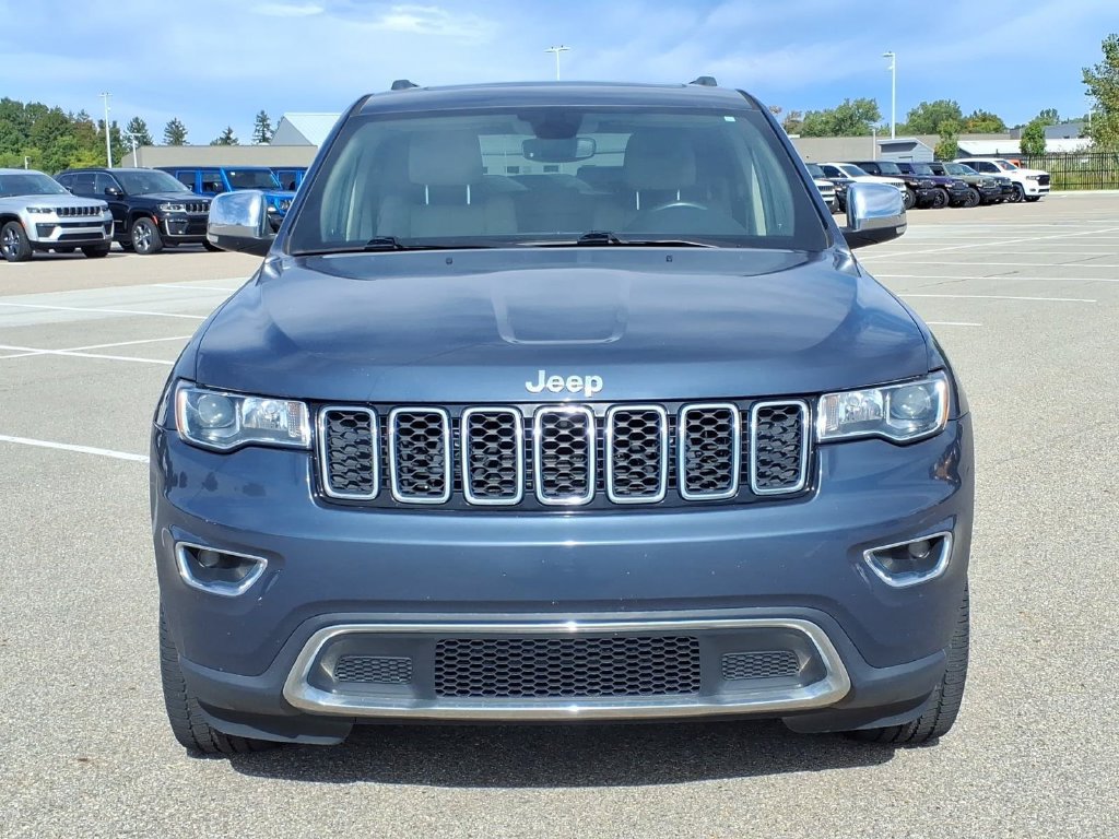 Used 2020 Jeep Grand Cherokee Limited AWD/4WD image 2