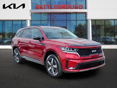 Certified 2022 Kia Sorento S FWD image 1