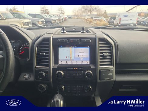 Used 2018 Ford F150 Raptor w/ Equipment Group 802A Luxury image 12