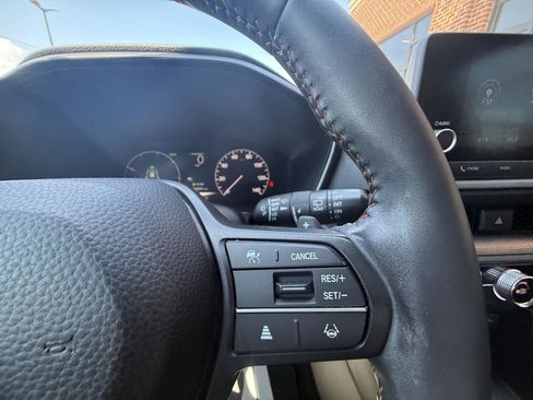 Used 2025 Honda CR-V Sport image 9