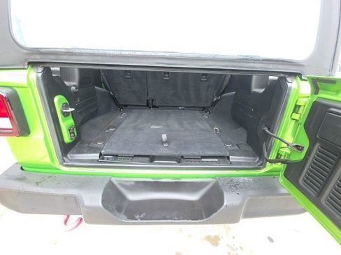 Used 2018 Jeep Wrangler Unlimited Sport image 28