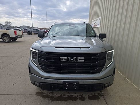 Used 2023 GMC Sierra 1500 Elevation w/ LPO, Elevation Black Package AWD/4WD image 3