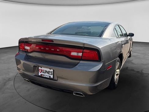 Used 2012 Dodge Charger SE w/ Connectivity Group RWD image 10