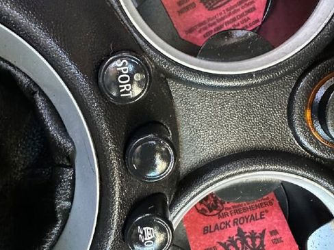 Used 2011 MINI Cooper S image 21