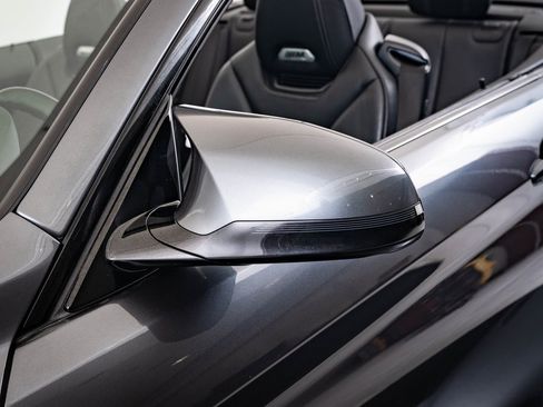 Used 2015 BMW M4 Convertible image 17