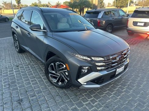 Used 2025 Hyundai Tucson Limited image 1
