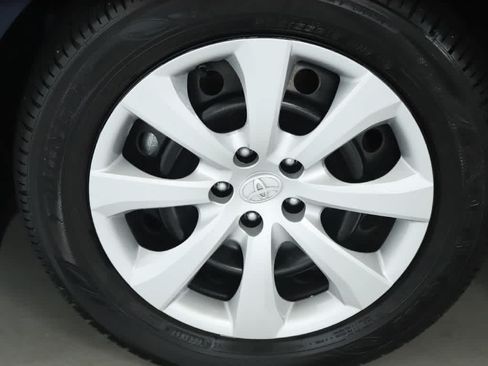 Certified 2024 Toyota Corolla LE FWD image 34