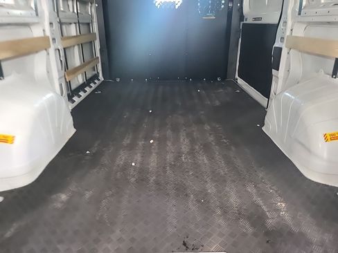 Used 2025 RAM ProMaster 2500 w/ U-Haul Equipment Group FWD image 9