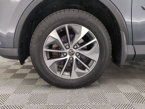 Used 2018 Toyota RAV4 XLE w/ Convenience Package AWD/4WD image 28
