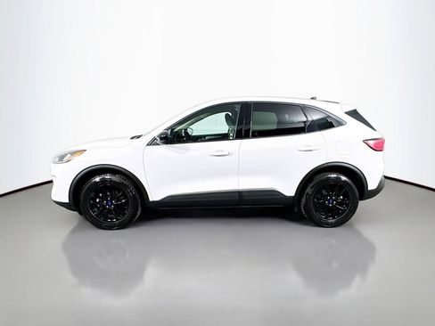 Used 2020 Ford Escape SE Sport image 2