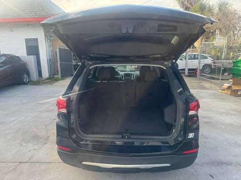 Used 2023 Chevrolet Equinox LT FWD image 5