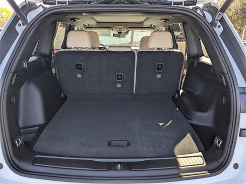 New 2025 Jeep Grand Cherokee Limited image 13