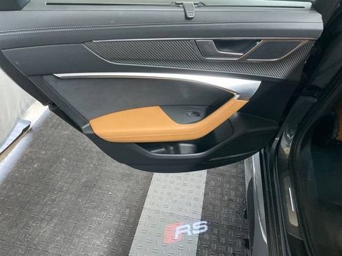 Used 2022 Audi RS 6 AWD/4WD image 12