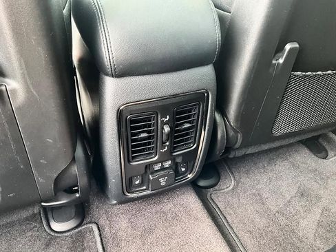 Used 2018 Jeep Grand Cherokee High Altitude AWD/4WD image 30