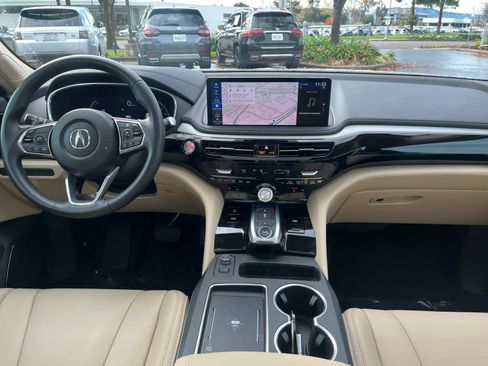 Used 2025 Acura MDX FWD image 19
