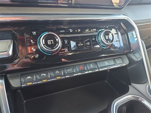 Used 2025 GMC Sierra 1500 Denali w/ Technology Package image 23