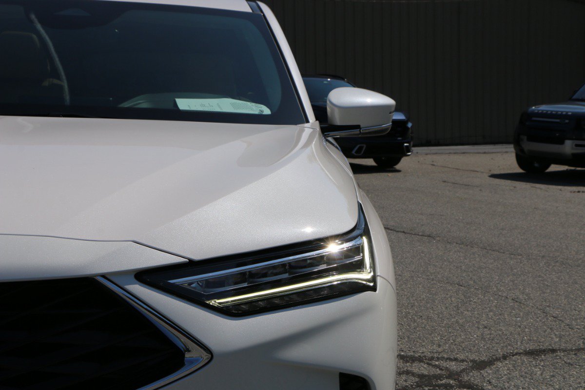 Used 2025 Acura MDX FWD image 13