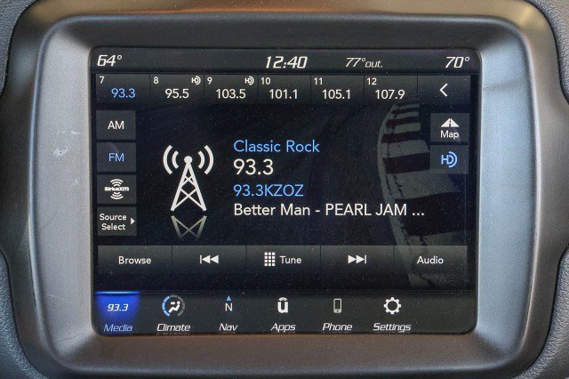 Used 2023 Jeep Renegade Latitude AWD/4WD image 15