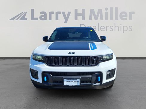 Used 2024 Jeep Grand Cherokee Trailhawk w/ Advanced Protech Group II image 8