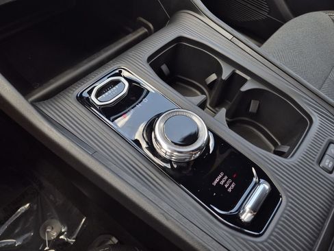 New 2026 Jeep Cherokee Laredo AWD/4WD image 25