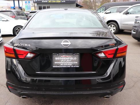 Used 2024 Nissan Altima 2.5 SR image 4