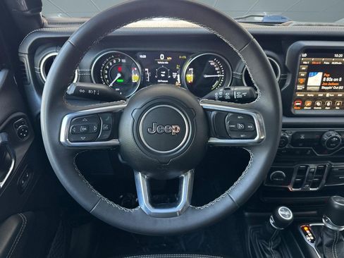 Used 2023 Jeep Wrangler Unlimited Sahara AWD/4WD image 32