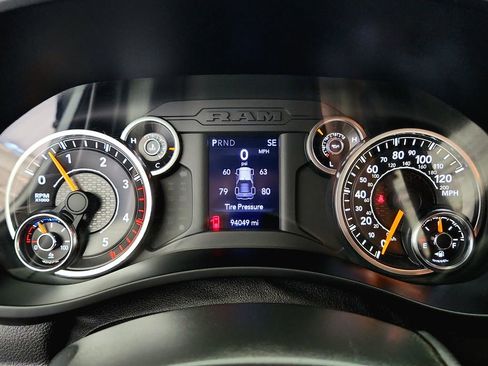 Used 2021 RAM 3500 Big Horn AWD/4WD image 12