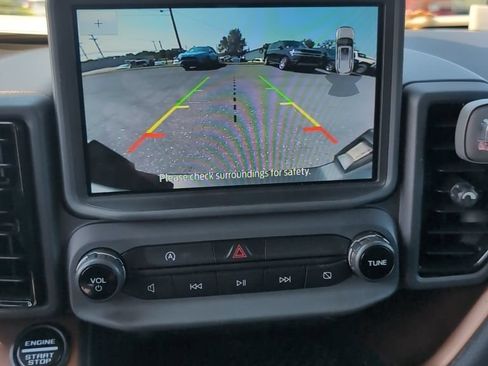 Used 2024 Ford Bronco Sport Outer Banks w/ Tech Package AWD/4WD image 15