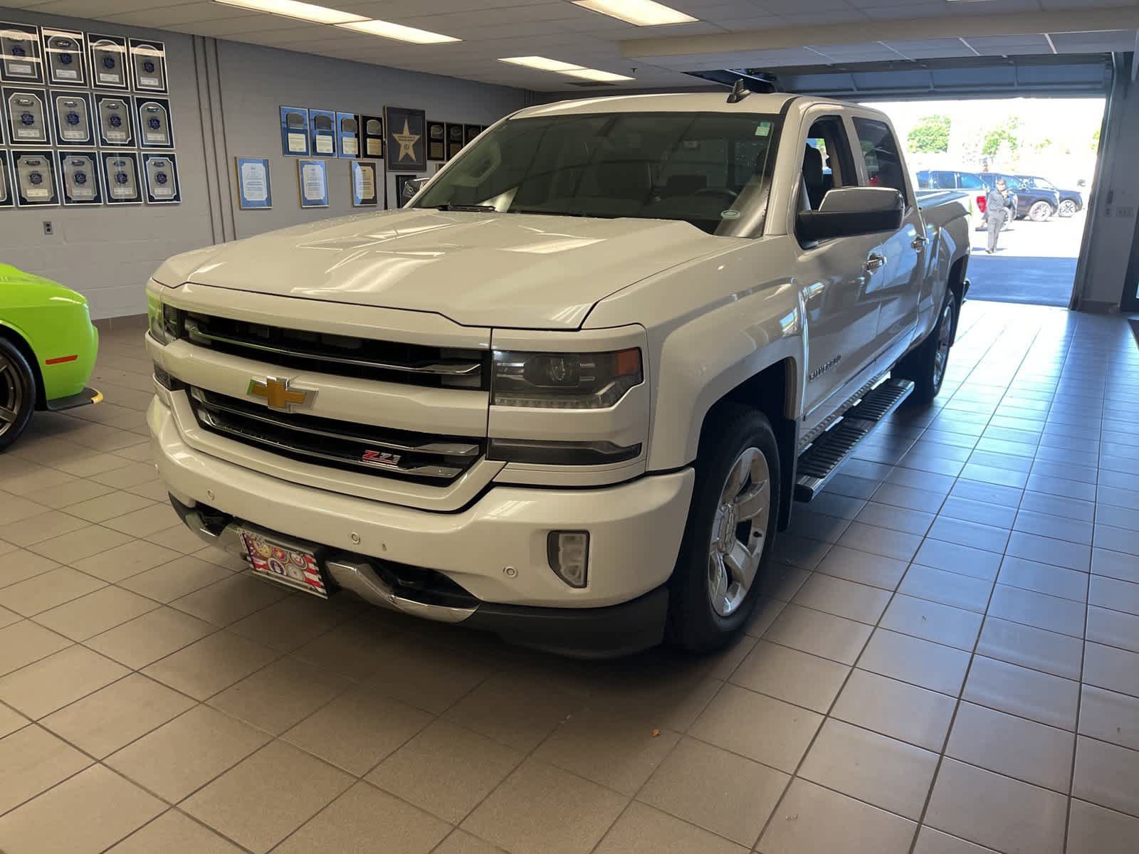 Used 2016 Chevrolet Silverado 1500 LTZ Z71 w/ LTZ Plus Package AWD/4WD image 3