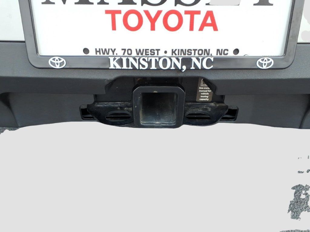 Used 2024 Nissan Pathfinder Platinum FWD image 10