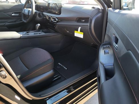 New 2026 Nissan Sentra SR w/ Floor Mat Package image 13