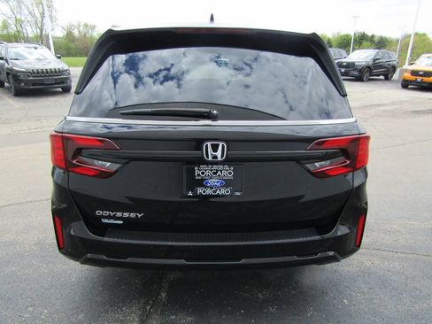 Used 2025 Honda Odyssey EX-L image 6