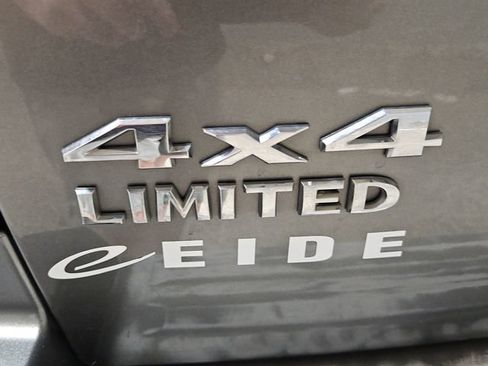 Used 2008 Jeep Grand Cherokee Limited w/ Quadra-Drive II 4X4 Group image 41