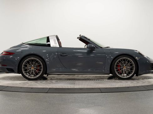 Used 2017 Porsche 911 Targa 4S AWD/4WD image 32