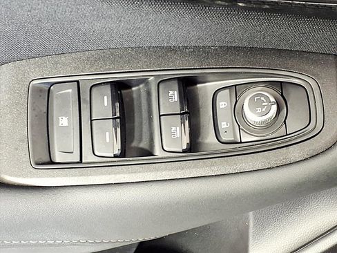 Certified 2025 Subaru Outback Premium image 15