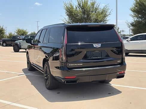 Used 2023 Cadillac Escalade ESV Sport w/ Touring Package AWD/4WD image 7