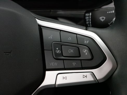 Certified 2024 Volkswagen Taos SEL image 25