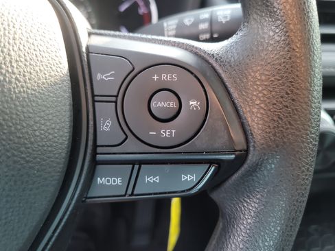 Certified 2023 Toyota RAV4 LE FWD image 28