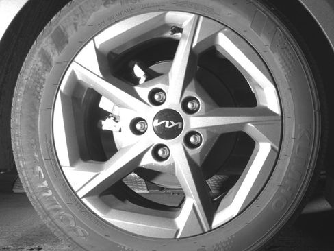 Used 2025 Kia K4 LXS image 15