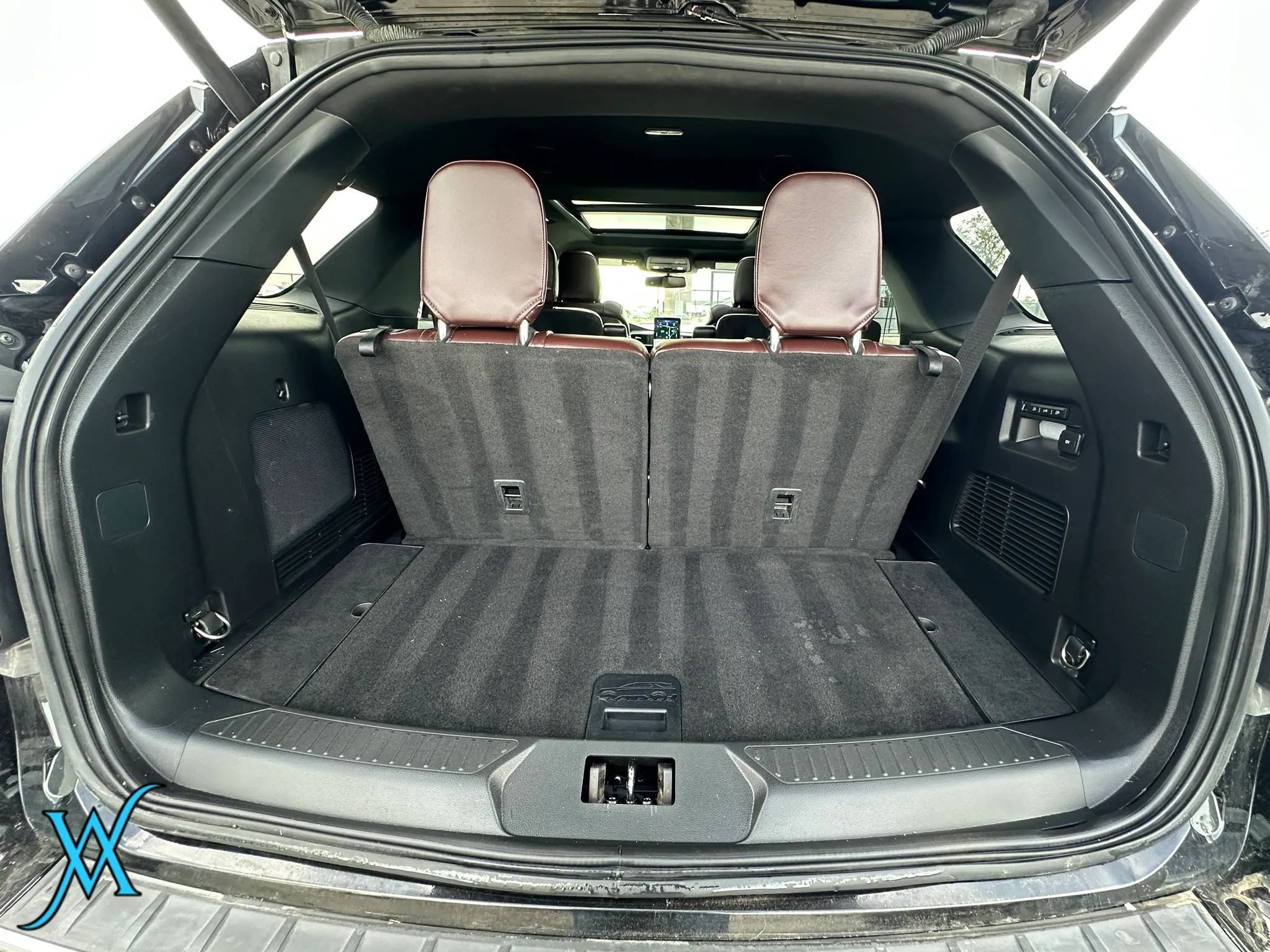 Used 2020 Ford Explorer Platinum w/ Premium Technology Package AWD/4WD image 44