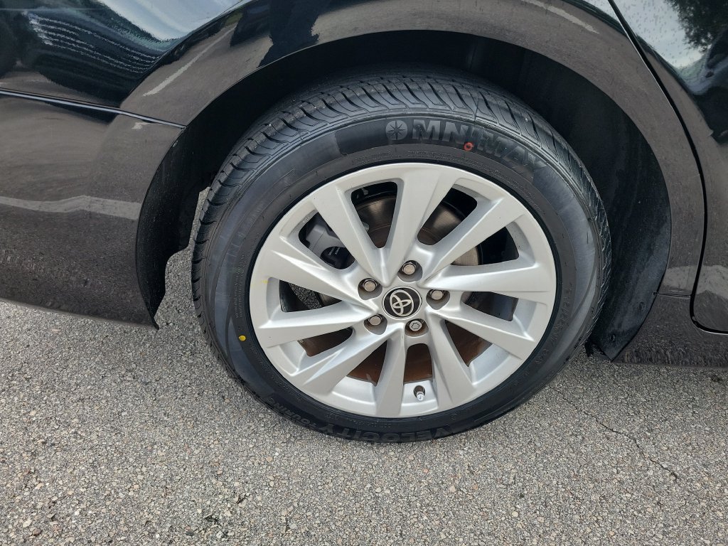Certified 2022 Toyota Camry LE FWD image 30