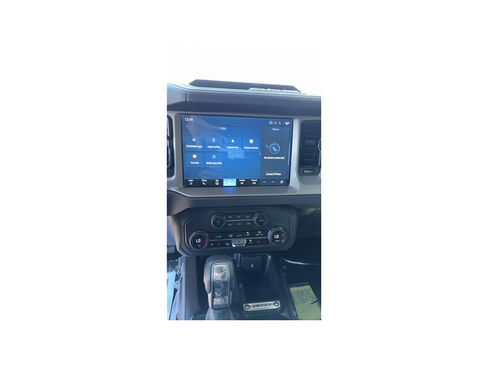 Used 2025 Ford Bronco Outer Banks AWD/4WD image 10